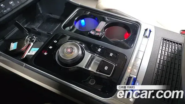 Kia Carnival 2024 — Photo 18/20