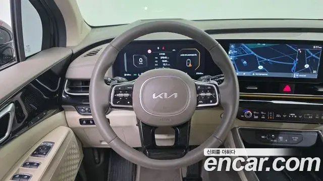 Kia Carnival 2024 — Photo 2/20