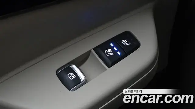 Kia Carnival 2024 — Photo 7/20