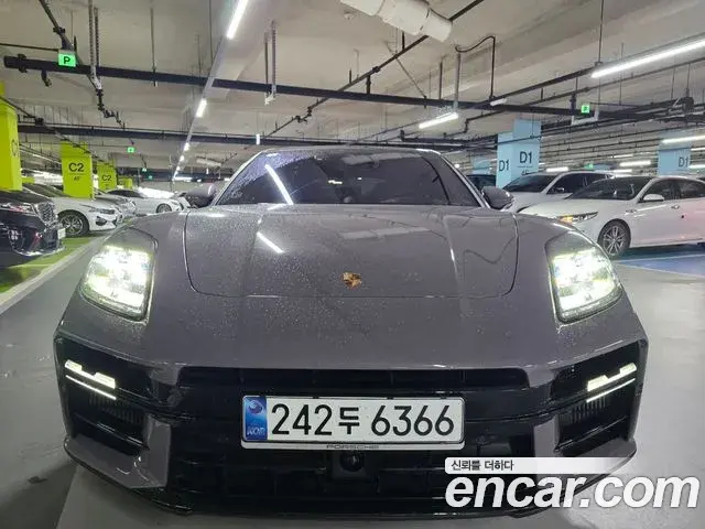 Porsche Panamera 2025 — ფოტო 5/14