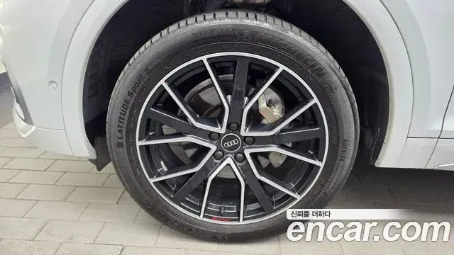 Audi Q5 2023 — Şəkil 3/33