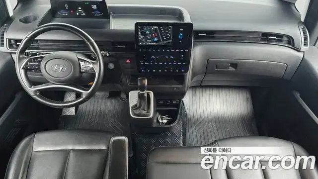 Hyundai Staria 2021 — Фото 7/20