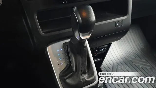 Hyundai Staria 2021 — Фото 9/20