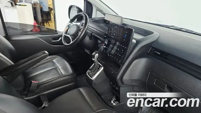 Hyundai Staria 2021 — Фото 20/20