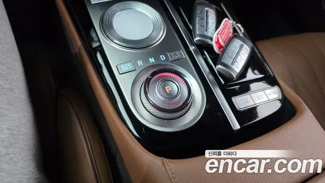 Genesis G80 2022 — Şəkil 30/31