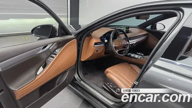 Genesis G80 2022 — Şəkil 28/31