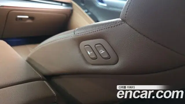 Genesis G80 2022 — Şəkil 13/31
