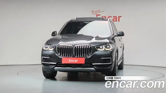 BMW X5 2023 — Photo 11/33