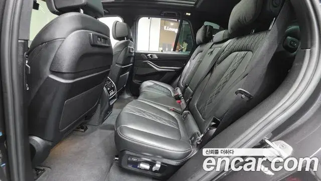 BMW X5 2023 — Photo 16/33