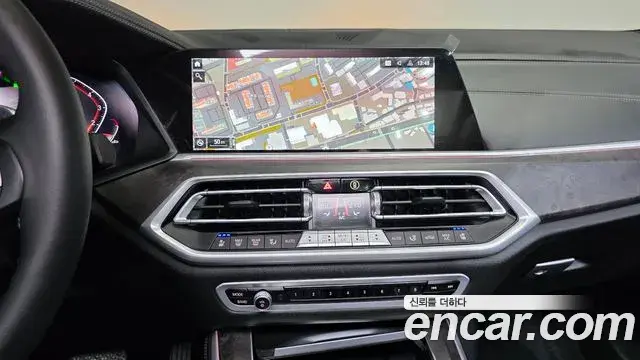 BMW X5 2023 — Photo 14/33