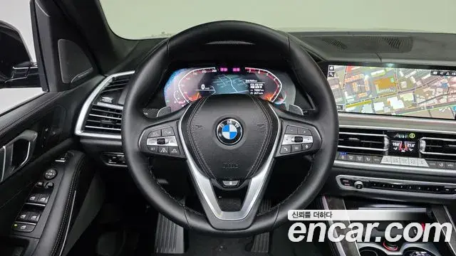 BMW X5 2023 — Photo 21/33