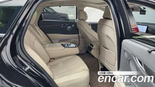 Genesis G80 2025 — Şəkil 35/37