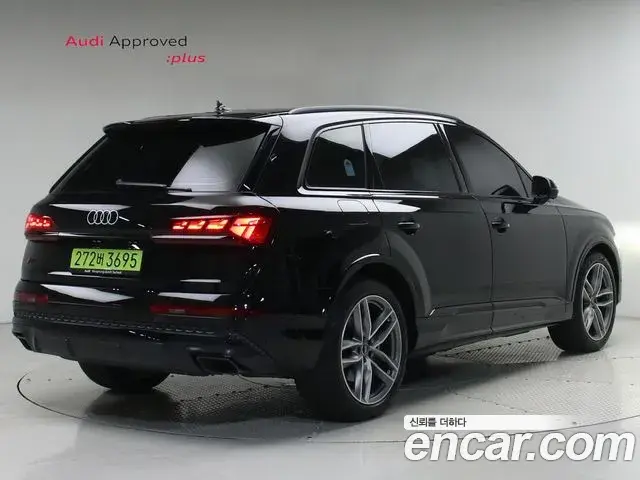 Audi Q7 2025 — ფოტო 16/20