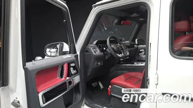 Mercedes-Benz G-Class 2026 — Photo 13/20