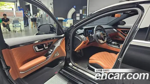 Mercedes-Benz S-Class 2022 — Фото 8/20