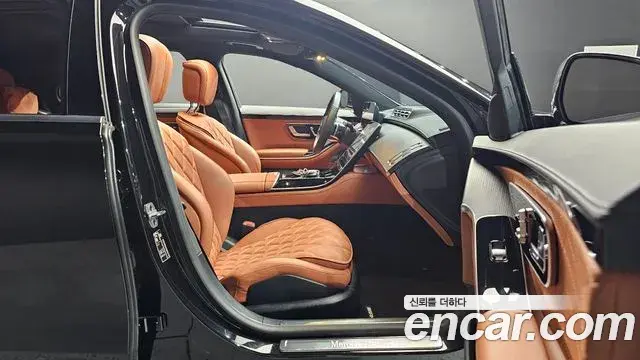 Mercedes-Benz S-Class 2022 — Şəkil 28/32