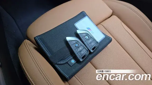 BMW 3 Series 2024 — ფოტო 17/20