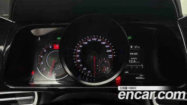 Hyundai Avante 2020 — Фото 8/20