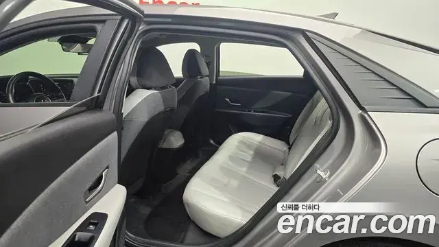 Hyundai Avante 2020 — Фото 11/20