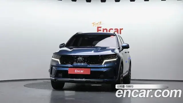 Kia Sorento 2021 — Фото 3/20