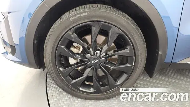Kia Sorento 2021 — Фото 5/20