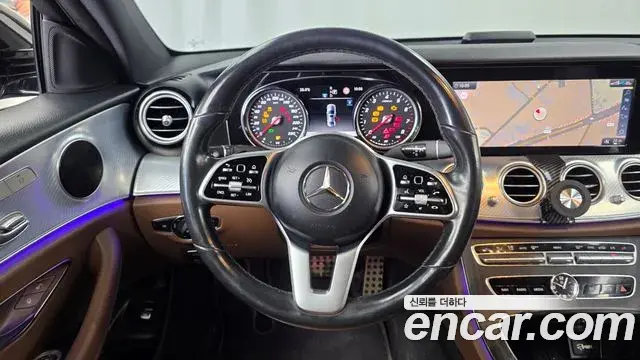 Mercedes-Benz E-Class 2019 — ფოტო 10/32