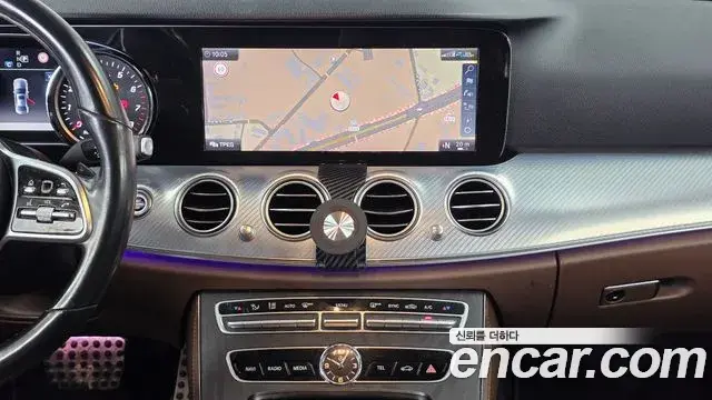 Mercedes-Benz E-Class 2019 — ფოტო 4/32