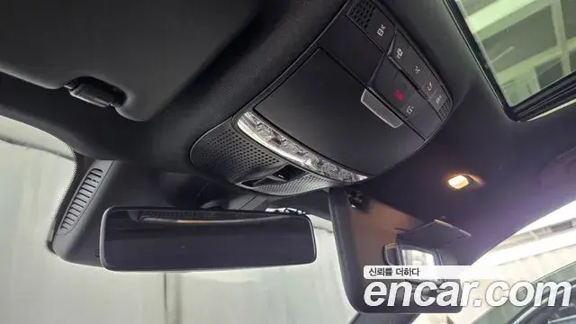Mercedes-Benz E-Class 2019 — ფოტო 28/32