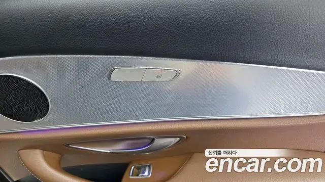 Mercedes-Benz E-Class 2019 — ფოტო 13/32