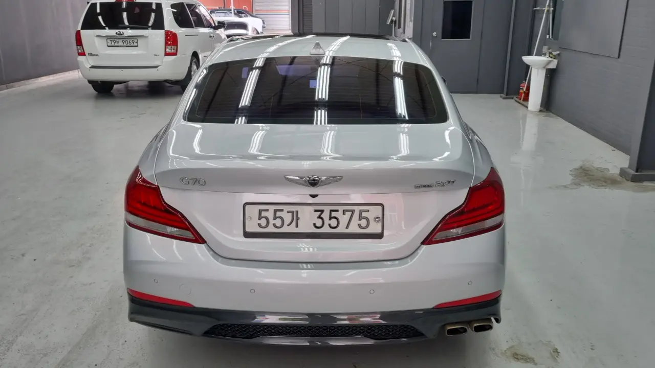 Genesis G70 2018 — Şəkil 17/18