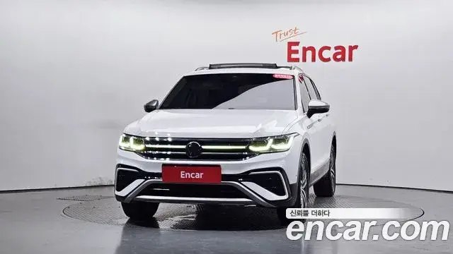 Volkswagen Tiguan Allspace 2024 — Şəkil 27/32
