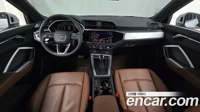 Audi Q3 2023 — ფოტო 4/31