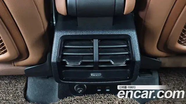 Audi Q3 2023 — ფოტო 3/31