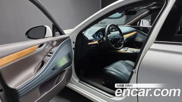Genesis G80 2023 — Şəkil 20/20