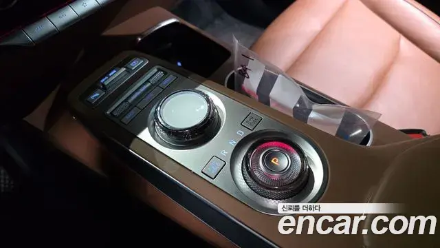Genesis GV70 2022 — ფოტო 4/34