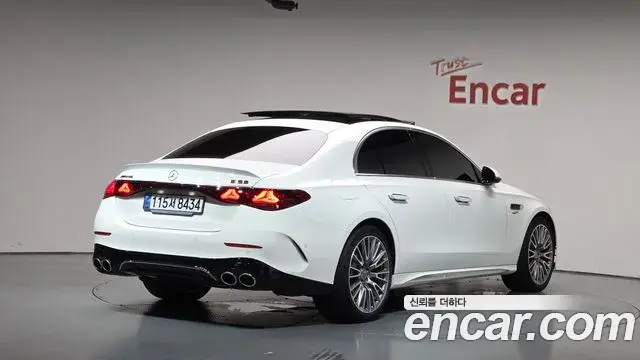 Mercedes-Benz E-Class 2025 — ფოტო 20/36