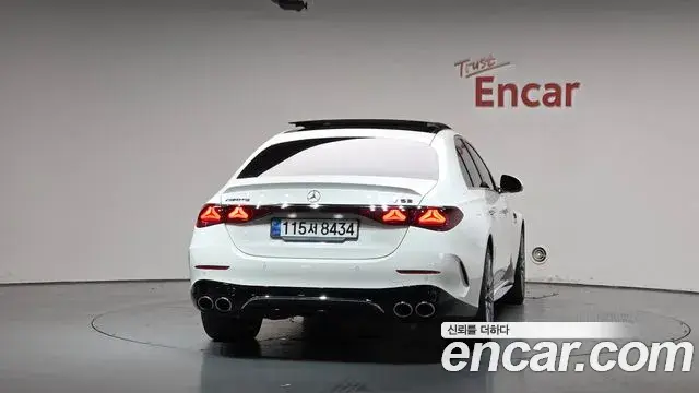 Mercedes-Benz E-Class 2025 — ფოტო 15/36