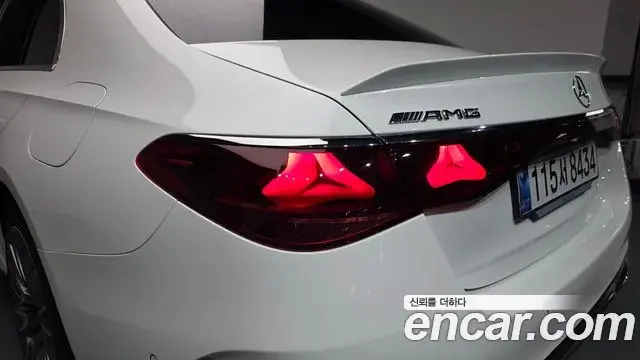 Mercedes-Benz E-Class 2025 — ფოტო 25/36