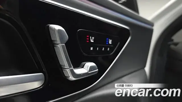 Mercedes-Benz E-Class 2025 — ფოტო 14/36