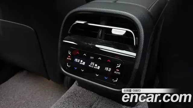 Mercedes-Benz E-Class 2025 — ფოტო 5/36