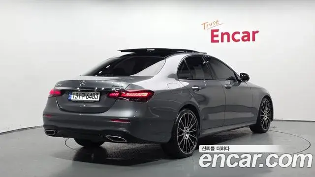 Mercedes-Benz E-Class 2023 — Фото 2/20