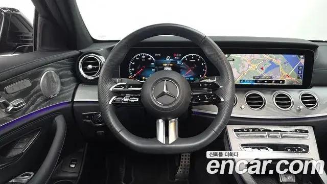 Mercedes-Benz E-Class 2023 — Фото 12/20