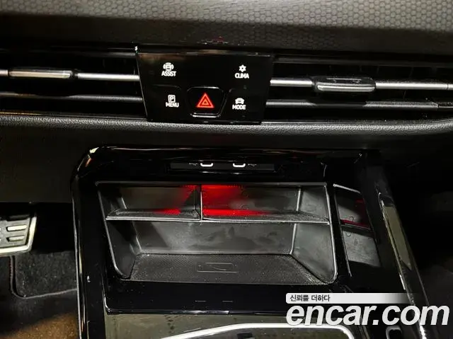 Volkswagen Golf 2024 — Photo 14/20