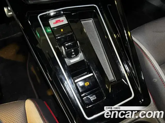 Volkswagen Golf 2024 — Photo 19/20