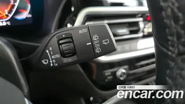 BMW X3 2022 — Photo 26/32