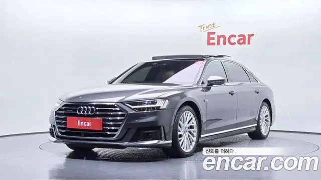 Audi A8 2020 — Фото 1/20