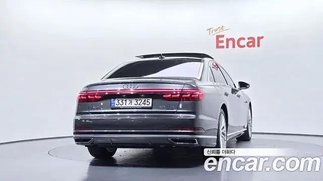 Audi A8 2020 — Фото 4/20