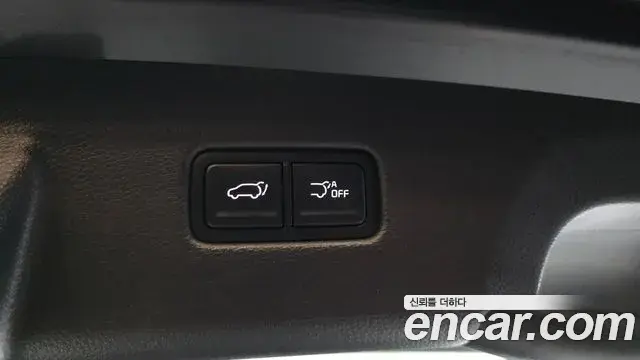 Kia Carnival 2023 — Фото 20/20