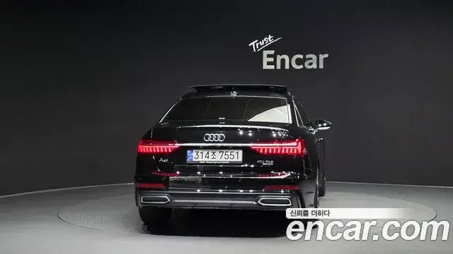 Audi A6 2022 — Şəkil 25/36