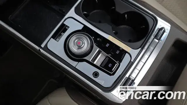 Kia Carnival 2024 — Фото 9/20